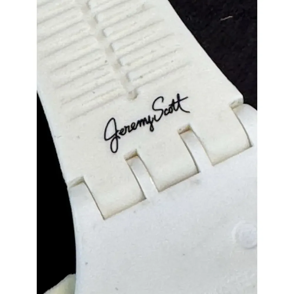 RARE Jeremy Scott Swatch Winged Watch SUOZ103 Limited Edition